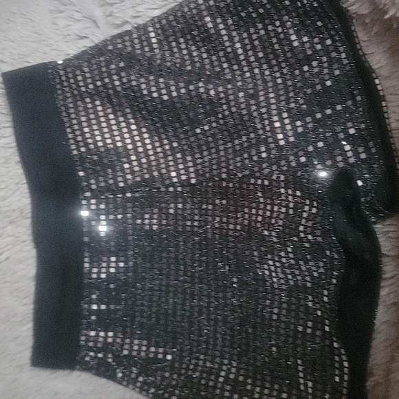 Sparkly shorts - Picture 3 of 3